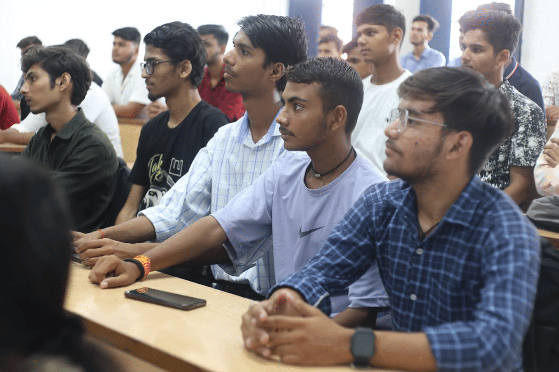 Vivekananda Global University collaborating with NIAT Students photo 2